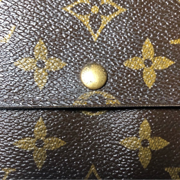 Louis Vuitton Authentic Vintage Monogram Canvas Sarah Wallet;Date Code:(… - Picture 8 of 17